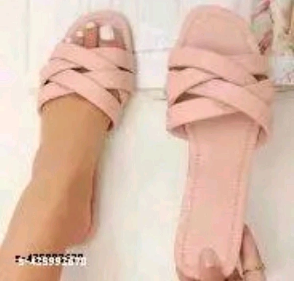 Woman Sandal beautifull ethnic flats for women & girls
Name: beautifull ethnic flats for women & girls
Material: Syntethic Leather
Sole Material: Tpr
Pattern: Solid
Fastening & Back Detail: Slip-On
Net Quantity (N): 1
FOOTSTEPS
Sizes: 
 - 7