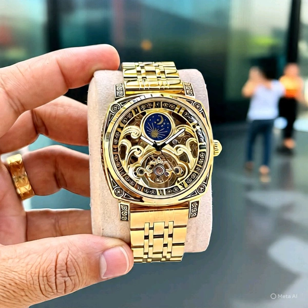 Patek Philippe Presenting the royal charm of the Patek Philippe Skeleton Gold Edition