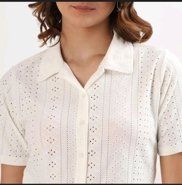 Ziptoo  Women's Eggshell White Classic Short Sleeve Shirt  - L
