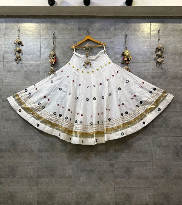 Amrit Kalā  Lahanga Skirt/ Chaniya  - White, Free