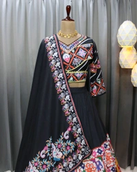 Amrit Kalā  Elegant And Fancy Muslin Cotton Lahanga Choli  - Fuchsia Pink