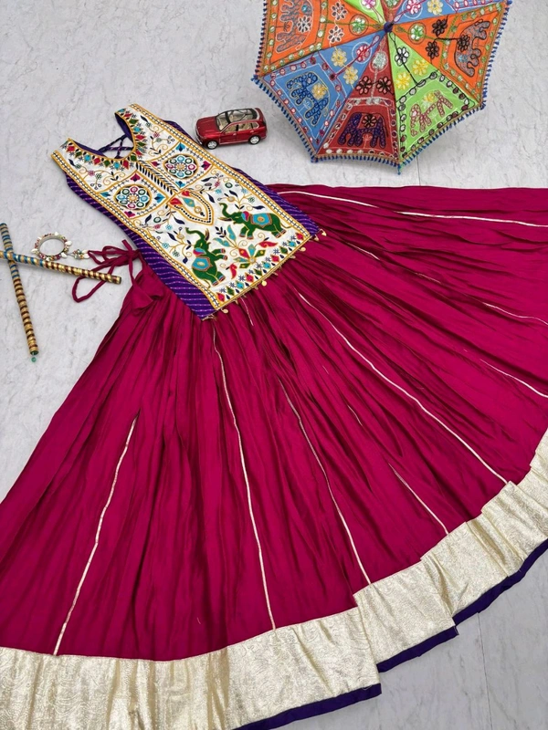 Amrit Kalā  👗💌 Navratri Special Lehenga Choli with 6 meter Big Flair💃🏿