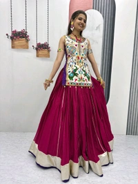 Amrit Kalā  👗💌 Navratri Special Lehenga Choli with 6 meter Big Flair💃🏿