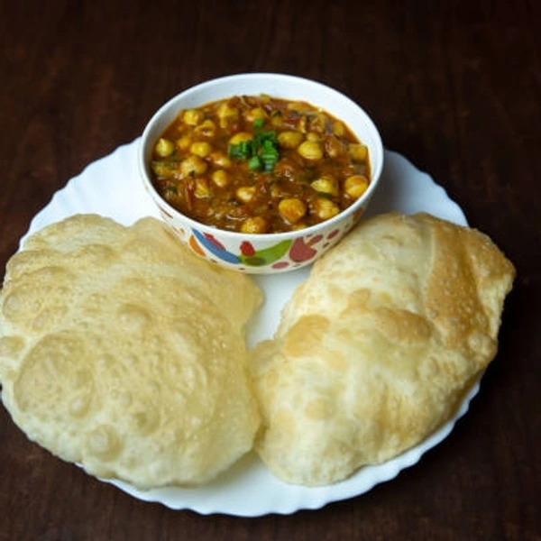 Chola Bhatura