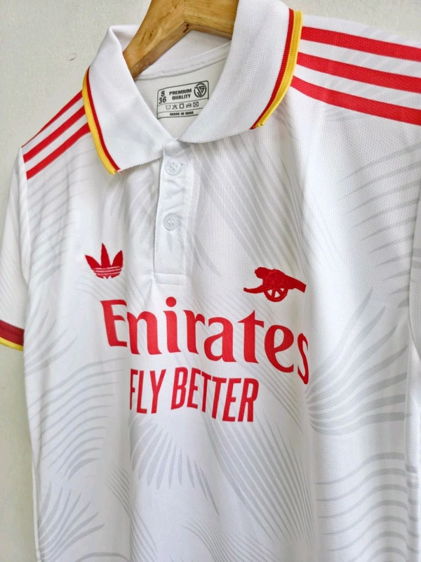 Arsenal SAKA - Medium