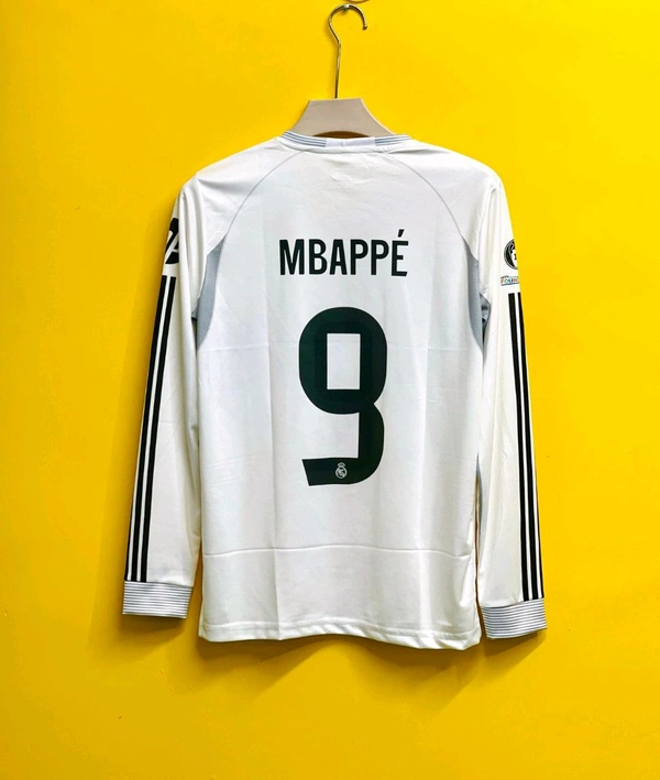 Real Madrid Killan Mbappe - Small