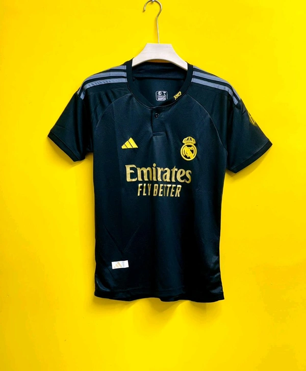 Real Madrid ( Fan version Black) - Small