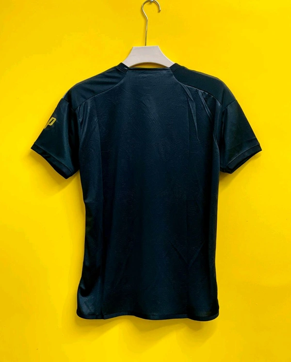 Real Madrid ( Fan version Black) - Small