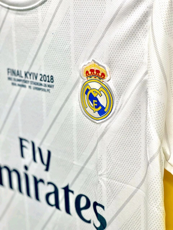 Real Madrid C.Ronaldo  - Large