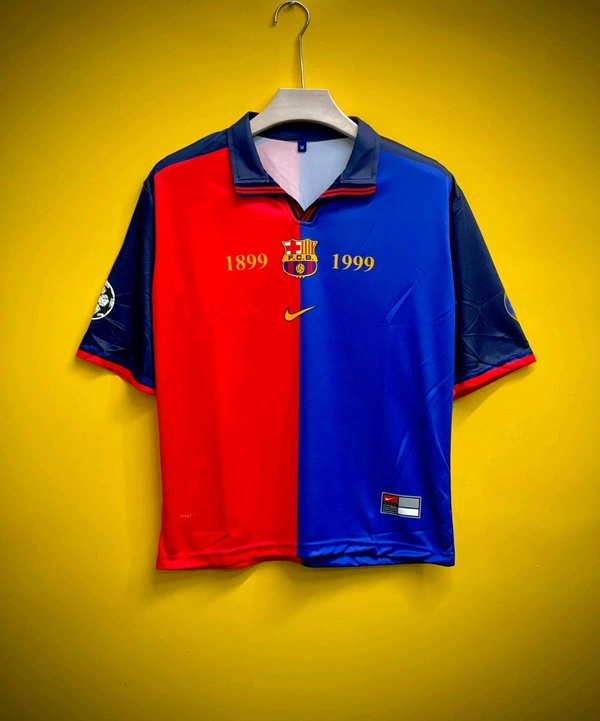Barcelona Retro  - Small