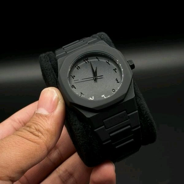 Men's Watch With Arabic Numerals Black Minimalist Watch  - Black, Free
