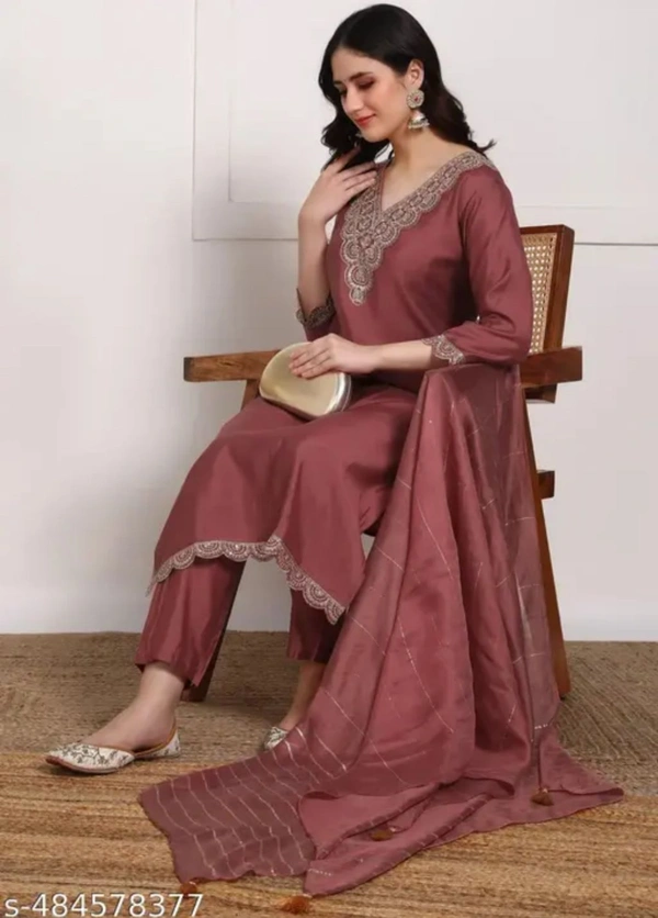 Women's Embroidered

Straight Kurta Set with Dyed Dupatta - Sunglo, M