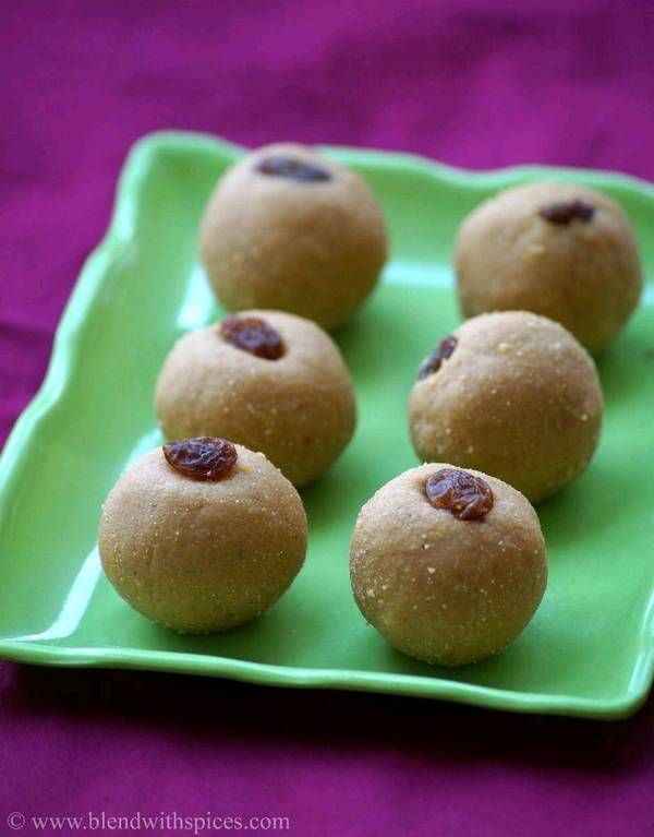 Mava Kismis Laddu