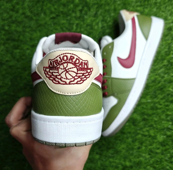 JORDAN LOW YEAR DRAGON - UK 8