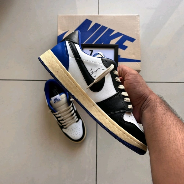 Travis scott fragment low - UK 6