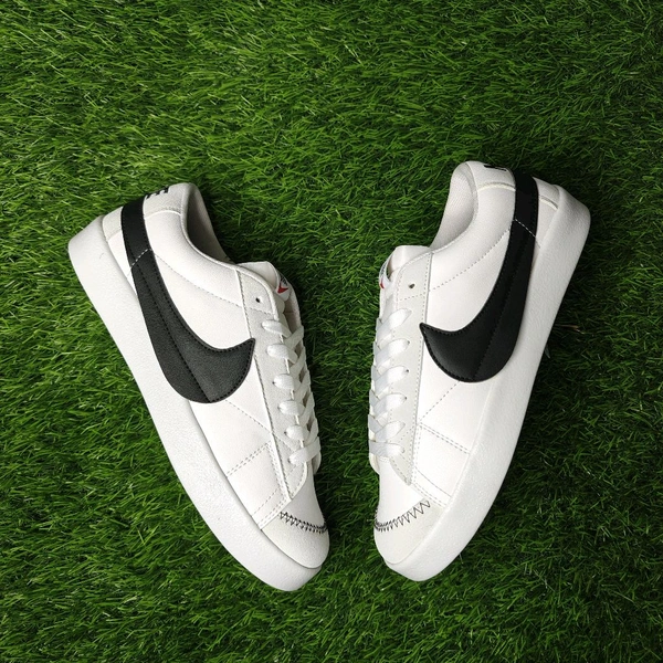 BLAZER LOW '77 JUMBO WHITE - UK 6