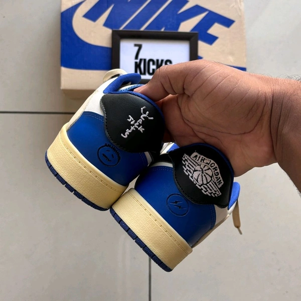 Travis scott fragment low - UK 8