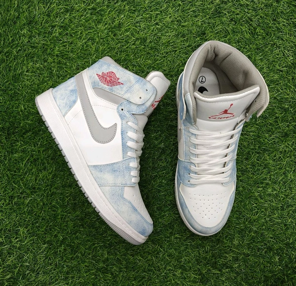 Jordan 1 hyper royal high - UK 7