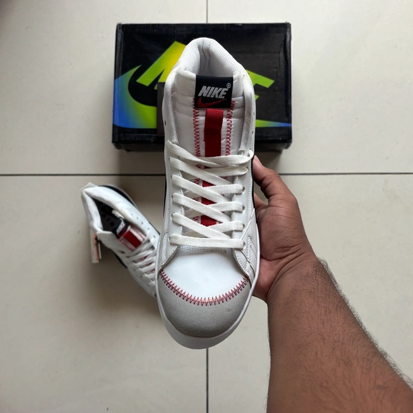 BLAZER MID '77 JUMBO WHITE - UK 6