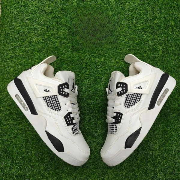 Retro 4 military black - UK 9