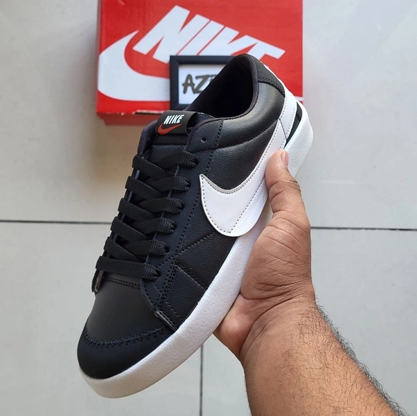 BLAZER LOW '77 JUMBO BLACK - UK 6