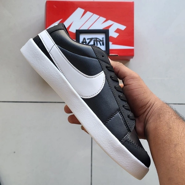 BLAZER LOW '77 JUMBO BLACK - UK 6