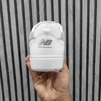 NB 550 WHITE GREY - UK 7