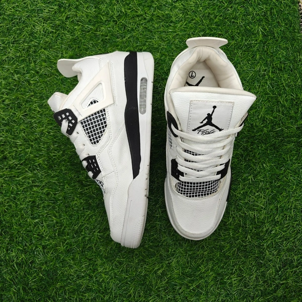 1 Retro 4 military black - UK 6