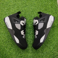 Retro 4 panda - UK 7