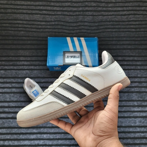 Samba white - UK 6
