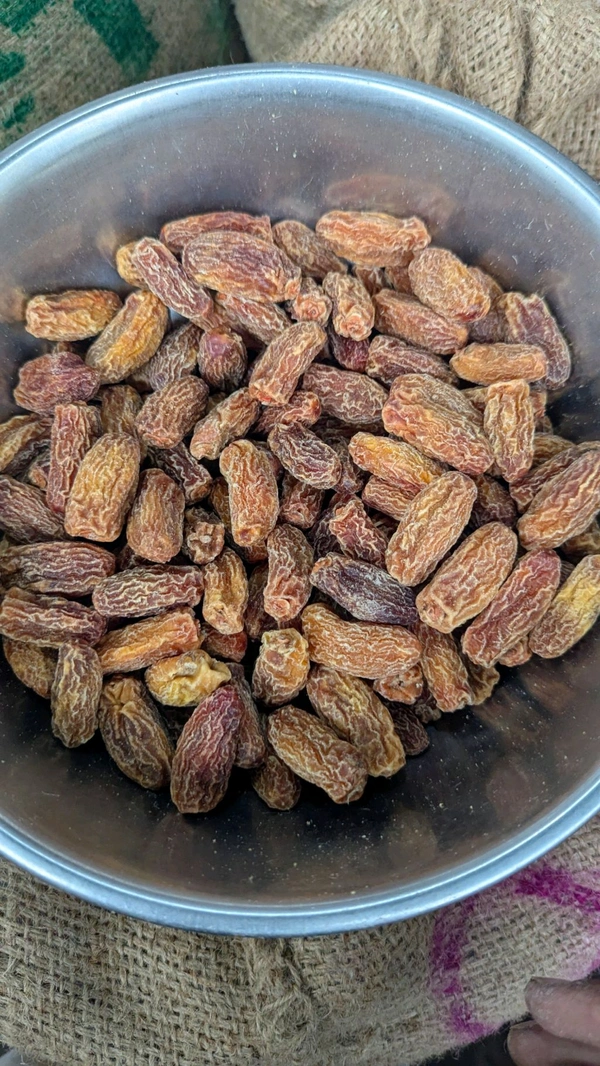 Black Dry Dates Semi Bold - 25Kg