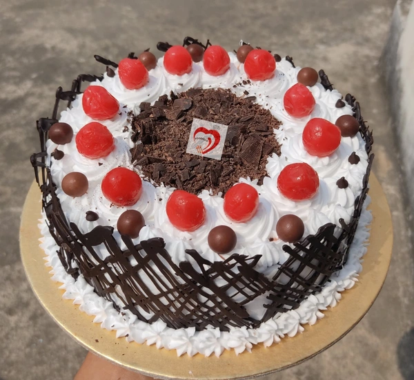 FOODICOS DELIGHT Black Forest Cake - 