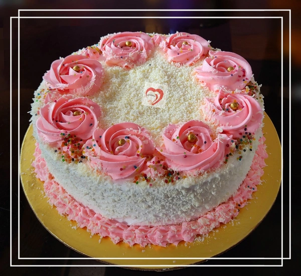 FOODICOS DELIGHT White Forest Cake