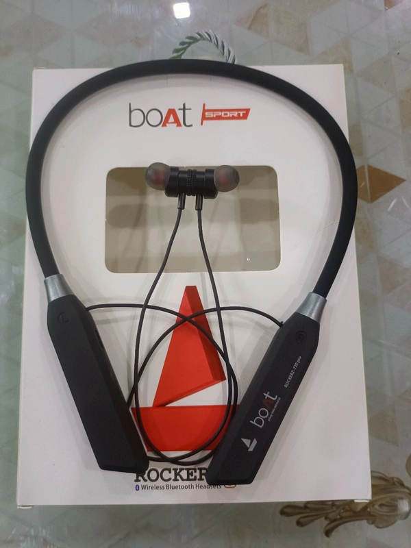 Boat Rockerz 720pro 198 Hours Play Time  - Black