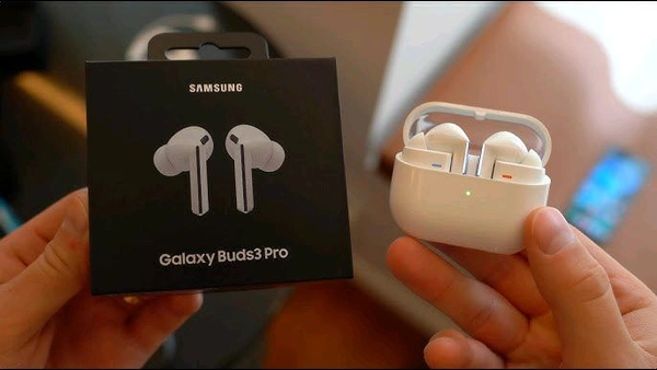 Samsung 🎧 Samsung Galaxy Buds3 Pro | AI-Powered Noise Cancelling True Wireless Earbuds - White