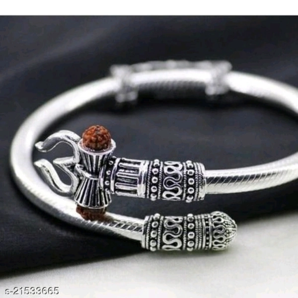 Feminine Chunky Bracelet & Bangles*