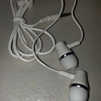 Bk Start Earphone 50/- - Black