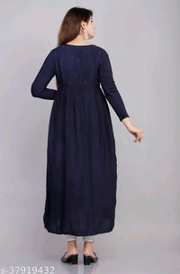 Trendy Alluring Kurtis*Fabric: Rayon - Blu, L