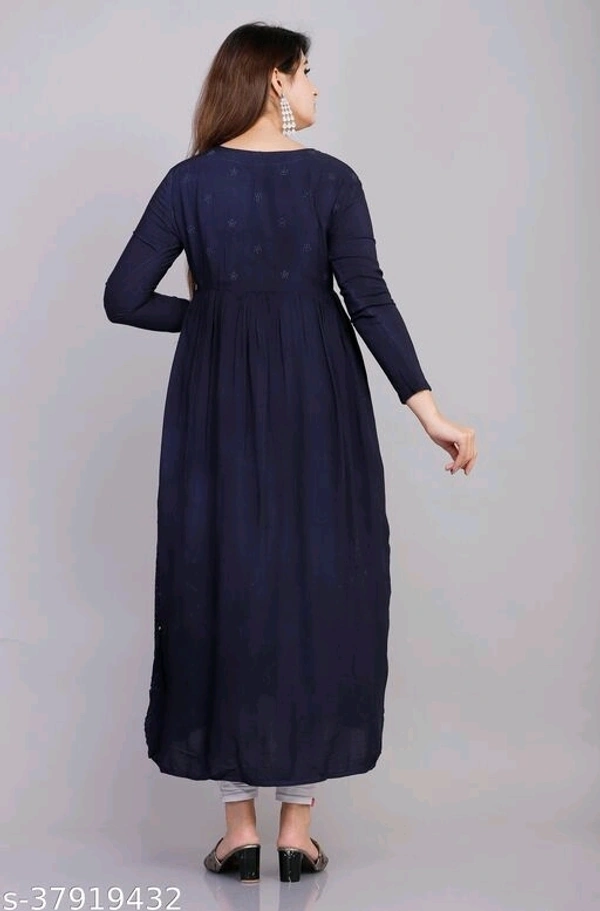 Trendy Alluring Kurtis*Fabric: Rayon - Blu, L