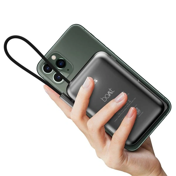 boAt EnergyShroom PB330 10K mAh Magnacharge Power Bank - Black - Black
