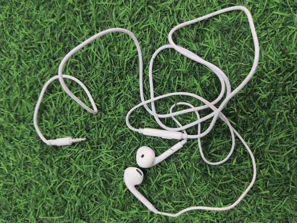 Oppo  OPPO ORIGINAL EARPHONE  - White