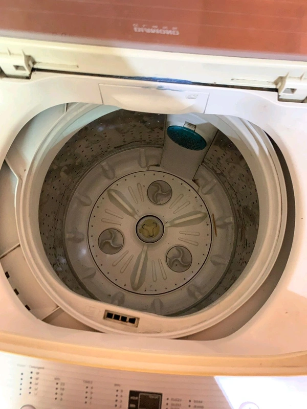LG  Lg Top Load Washing Machine 6kgs 