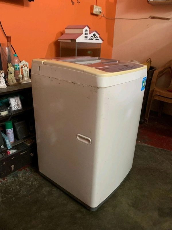 LG  Lg Top Load Washing Machine 6kgs 