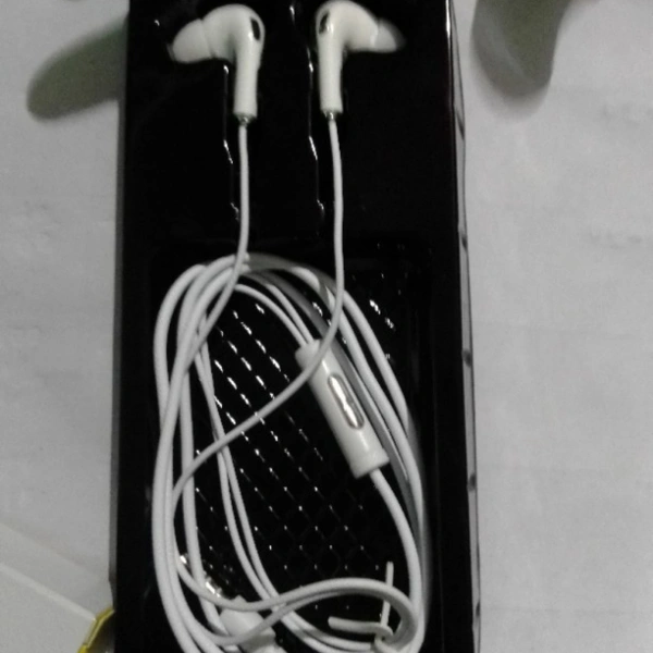 Future Cullular High( Quality 1+1=2pis)Big Bass Stereo Ear Phone 7 Days Return - white, medium