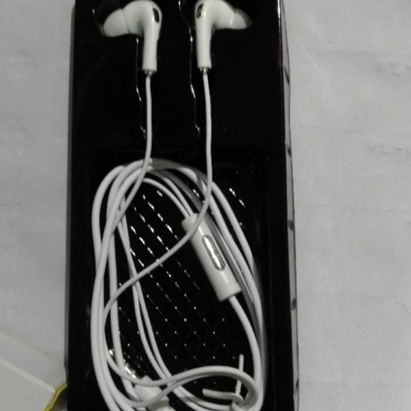 Future Cullular High( Quality 1+1=2pis)Big Bass Stereo Ear Phone 7 Days Return - white, medium