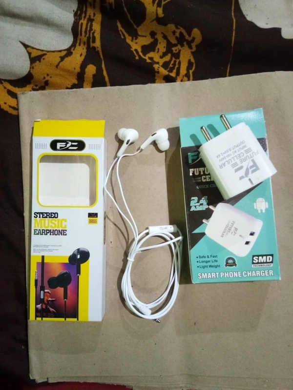 Future Cullular Double USB Charger+ Future Cullular High Quality Sound Earphone - white, nun