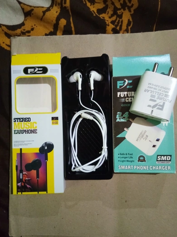 Future Cullular Double USB Charger+ Future Cullular High Quality Sound Earphone - white, nun