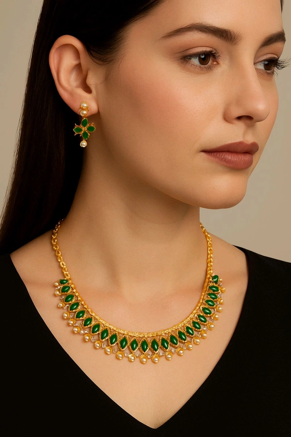 Qzap necklace With earrings set