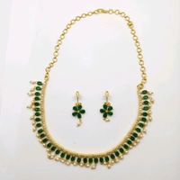 Qzap necklace With earrings set