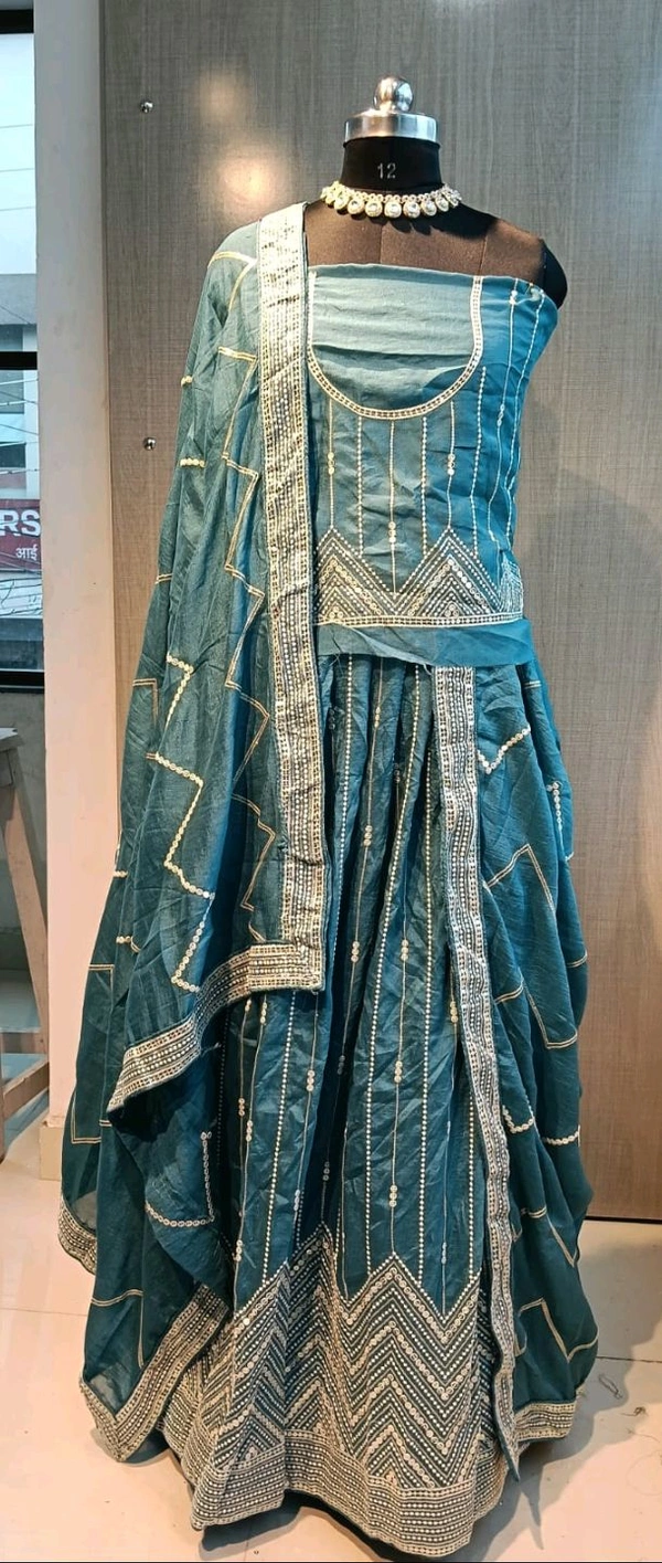 Lehenga L05